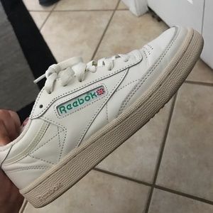 Reebok club c vintage shoes